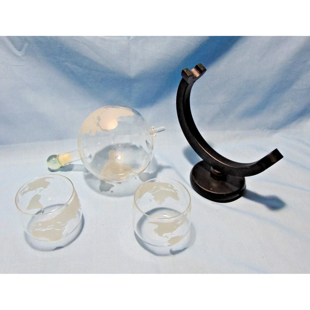 Decanter Whiskey Etched World Globe Set Glass Crystal‎ 850ml / 28oz